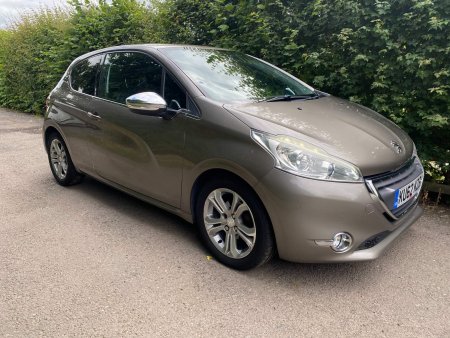 PEUGEOT 208 1.4 HDi Allure Euro 5 3dr