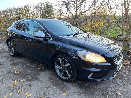 VOLVO V40 1.6 D2 R-Design Nav Euro 5 (s/s) 5dr